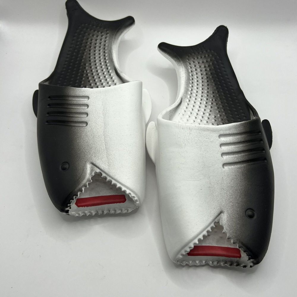 Shark Slides Sandals Non-Slip Open‎ Toe Slippers Cloud Home Outdoor Unisex Shoe